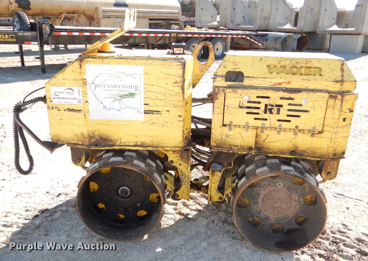 image for item DE0067 Wacker vibratory trench compactor