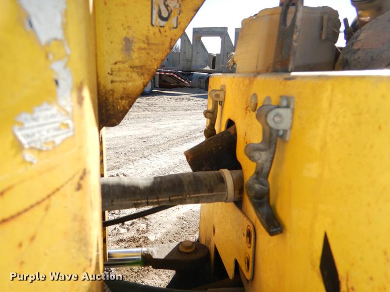 image for item DE0067 Wacker vibratory trench compactor