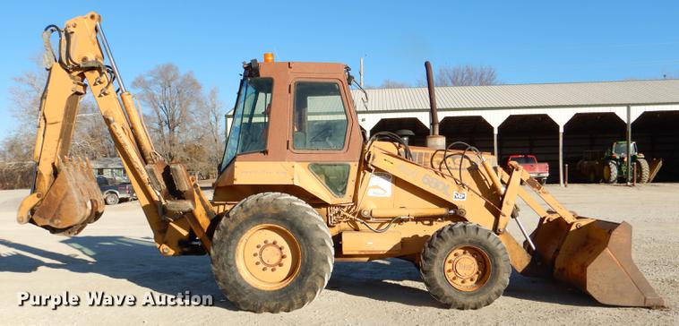 image for item DE0072 1992 Case 680L backhoe