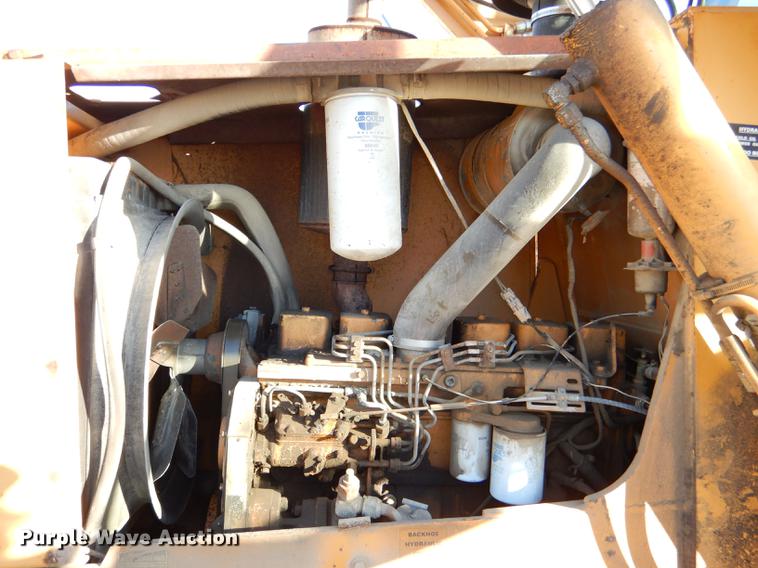 image for item DE0072 1992 Case 680L backhoe