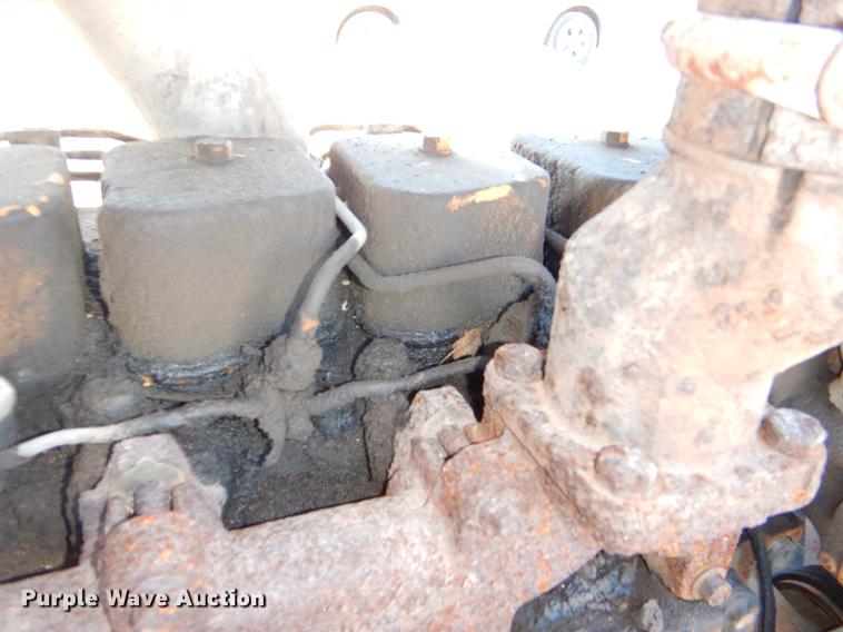 image for item DE0072 1992 Case 680L backhoe