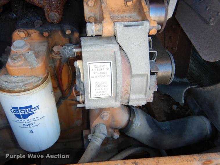 image for item DE0072 1992 Case 680L backhoe