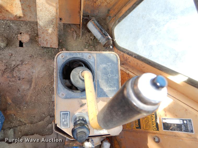 image for item DE0072 1992 Case 680L backhoe