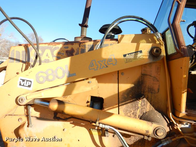 image for item DE0072 1992 Case 680L backhoe