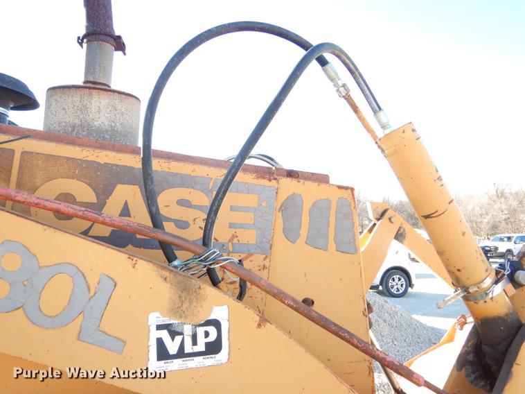 image for item DE0072 1992 Case 680L backhoe