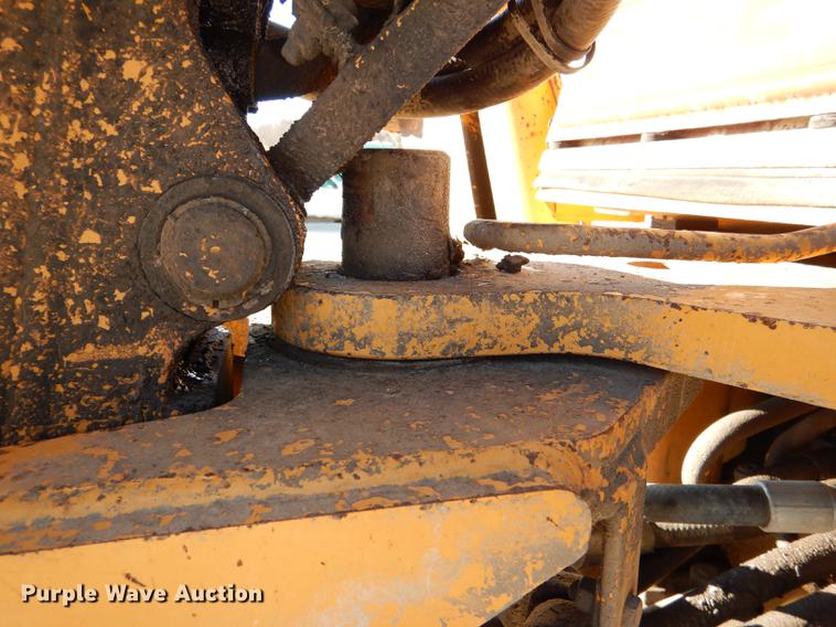 image for item DE0072 1992 Case 680L backhoe