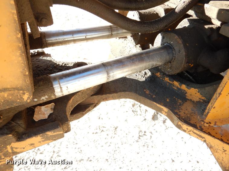 image for item DE0072 1992 Case 680L backhoe