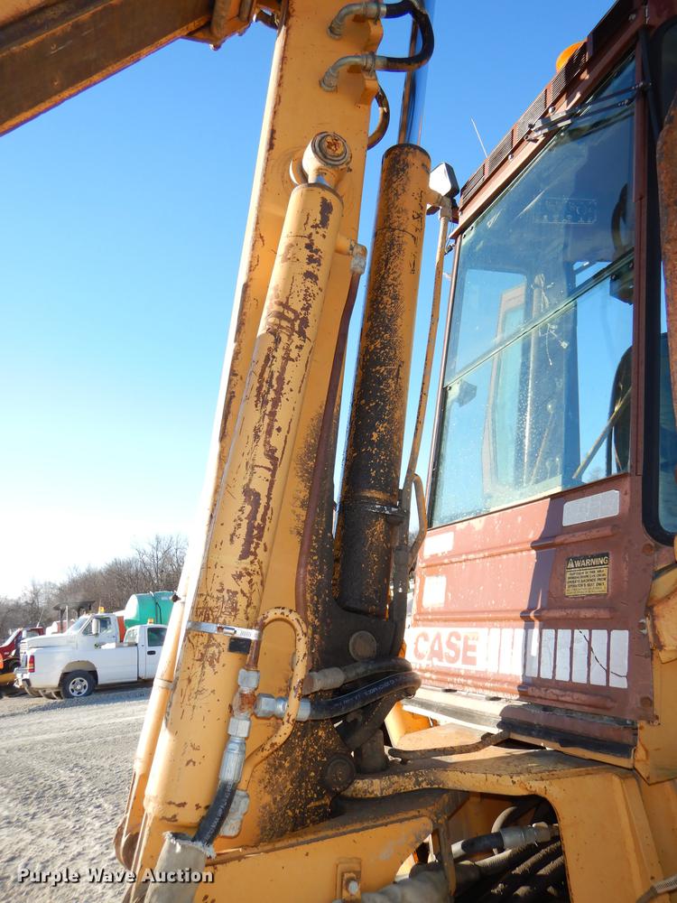 image for item DE0072 1992 Case 680L backhoe