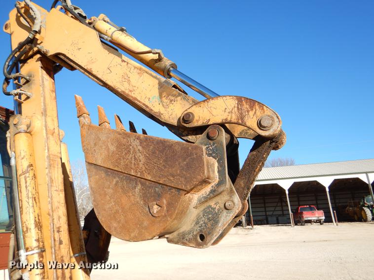 image for item DE0072 1992 Case 680L backhoe