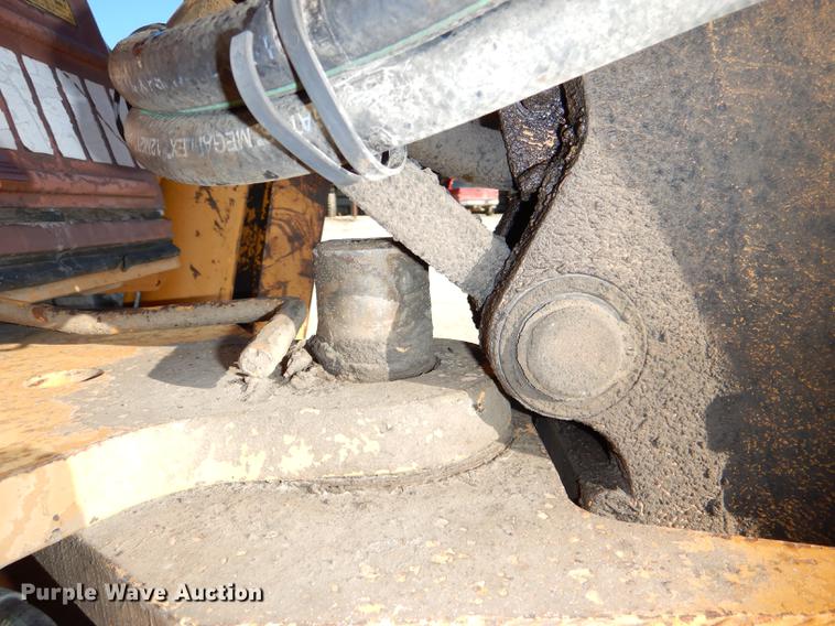 image for item DE0072 1992 Case 680L backhoe