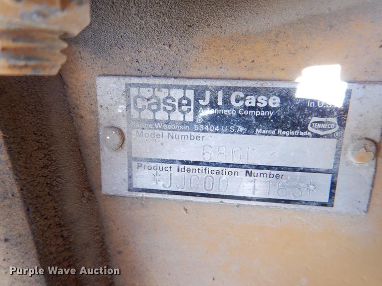 image for item DE0072 1992 Case 680L backhoe