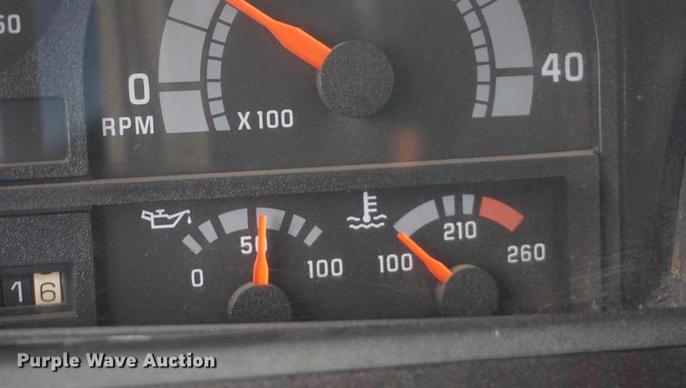 image for item DE3336 1997 Chevrolet C8500 dump truck