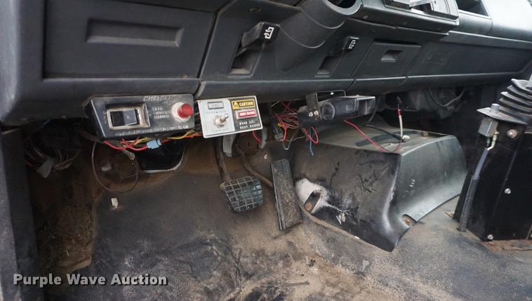 image for item DE3336 1997 Chevrolet C8500 dump truck