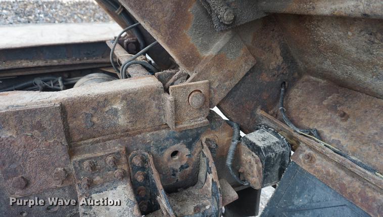 image for item DE3336 1997 Chevrolet C8500 dump truck