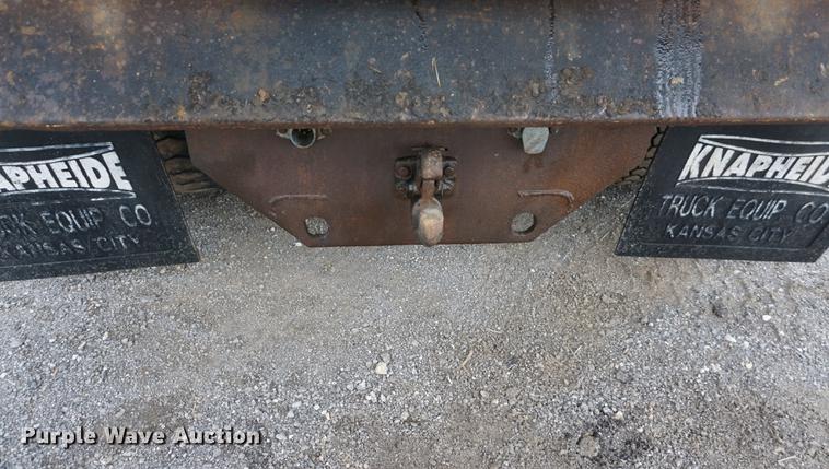 image for item DE3336 1997 Chevrolet C8500 dump truck