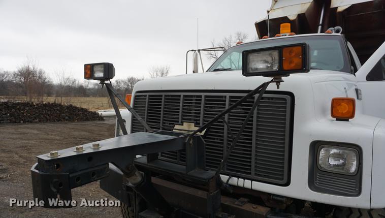 image for item DE3336 1997 Chevrolet C8500 dump truck