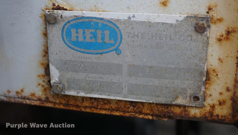 image for item DE3336 1997 Chevrolet C8500 dump truck