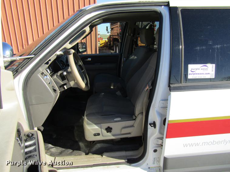 image for item DE5964 2007 Ford Expedition XLT SUV