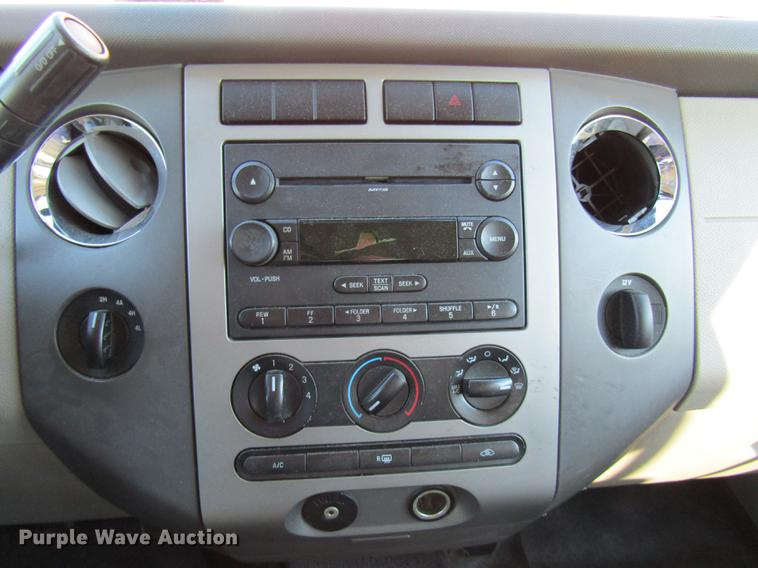 image for item DE5964 2007 Ford Expedition XLT SUV