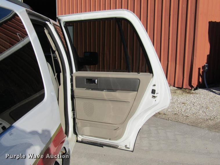 image for item DE5964 2007 Ford Expedition XLT SUV