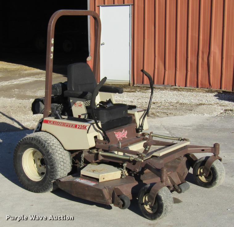 image for item DE5965 Grasshopper 225K lawn mower