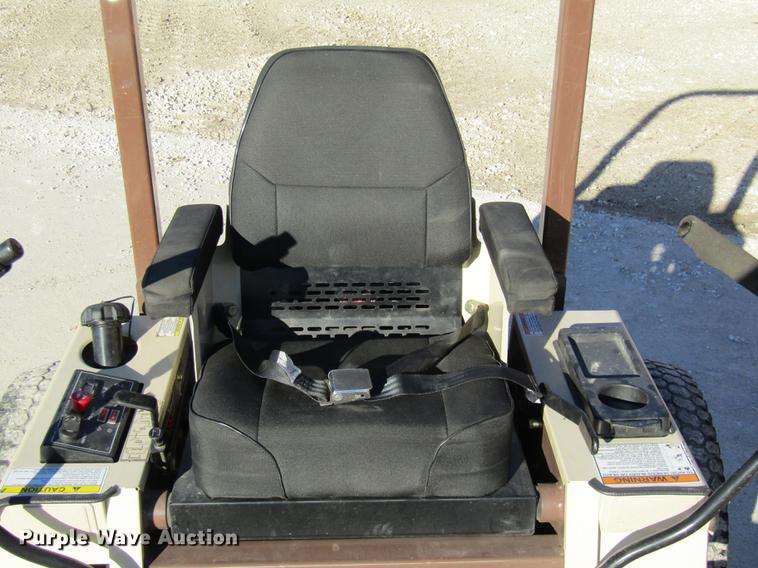 image for item DE5965 Grasshopper 225K lawn mower