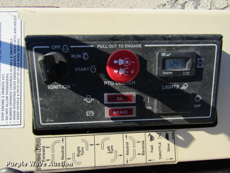 image for item DE5965 Grasshopper 225K lawn mower