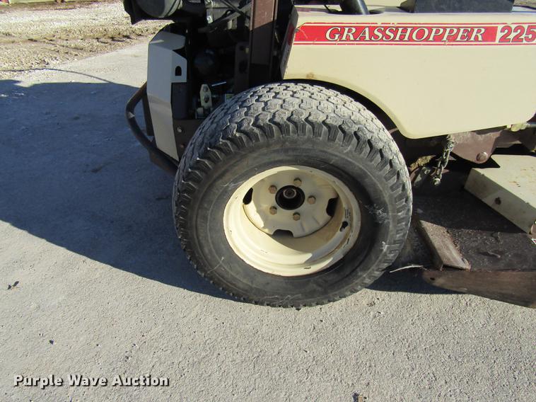 image for item DE5965 Grasshopper 225K lawn mower