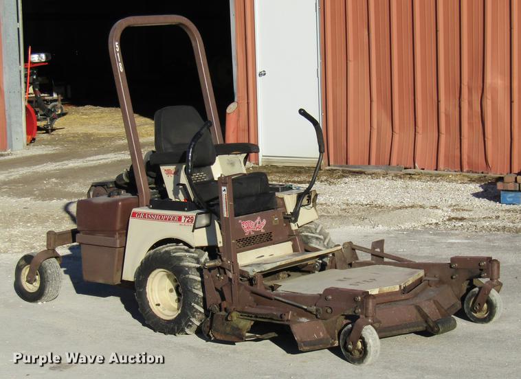 image for item DE5966 Grasshopper 729BT6 lawn mower