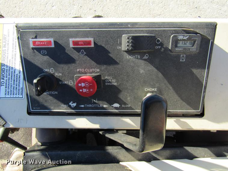 image for item DE5966 Grasshopper 729BT6 lawn mower