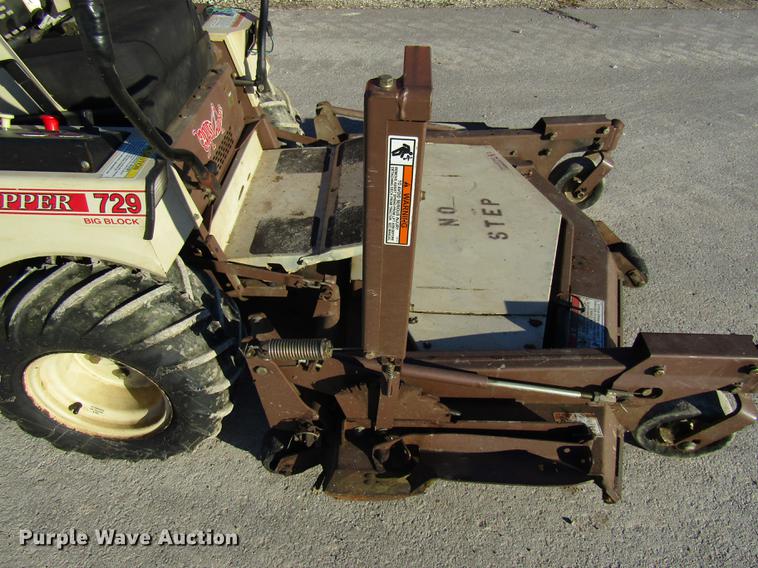 image for item DE5966 Grasshopper 729BT6 lawn mower