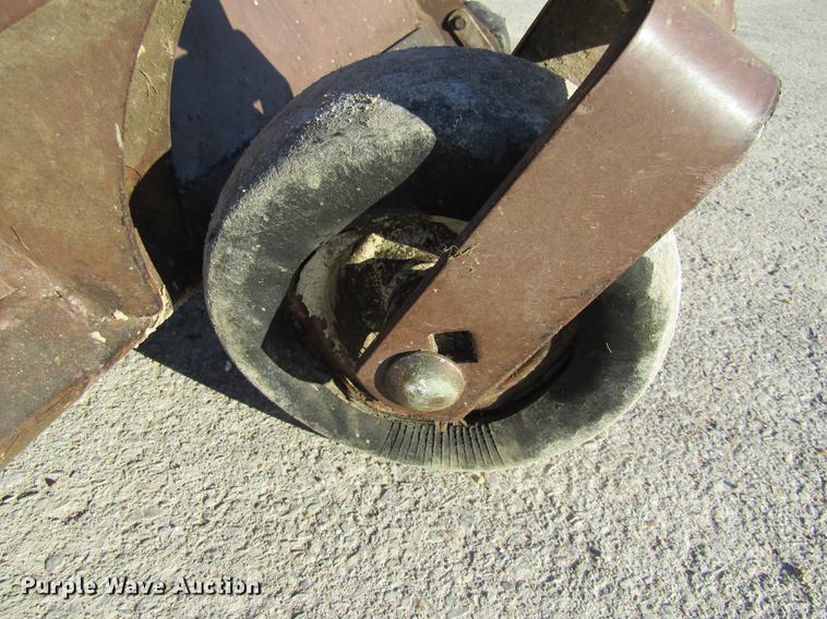 image for item DE5966 Grasshopper 729BT6 lawn mower