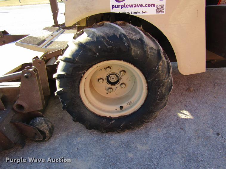 image for item DE5966 Grasshopper 729BT6 lawn mower