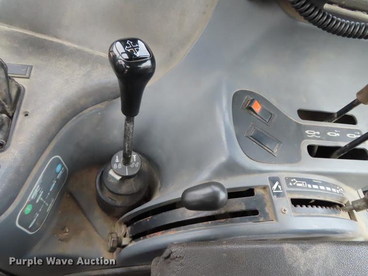 image for item DF1334 New Holland TS100 tractor