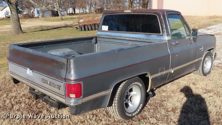 image for item DF1336 1986 Chevrolet 10 pickup truck