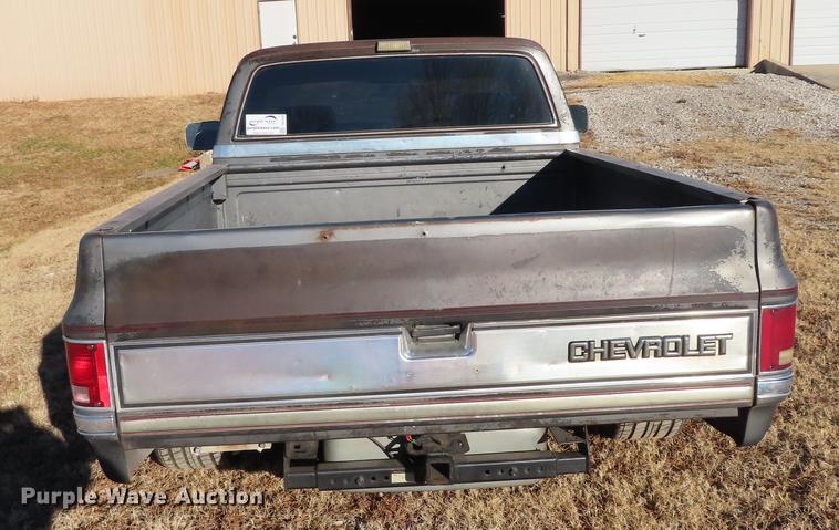 image for item DF1336 1986 Chevrolet 10 pickup truck