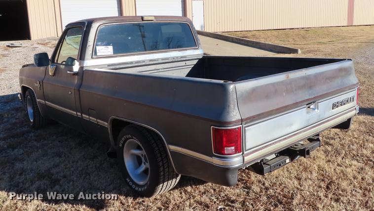 image for item DF1336 1986 Chevrolet 10 pickup truck