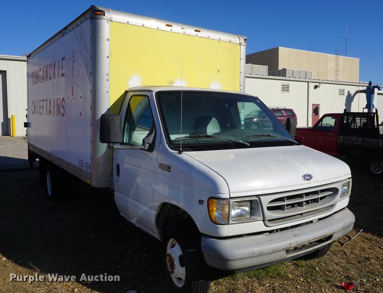image for item DF1634 1999 Ford Econoline E350 box truck