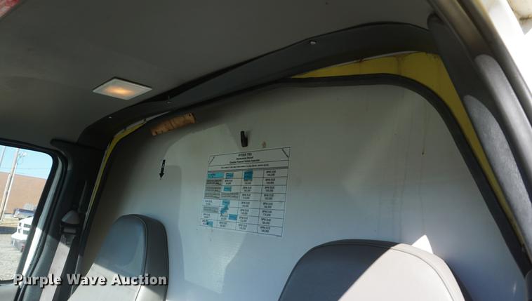 image for item DF1634 1999 Ford Econoline E350 box truck