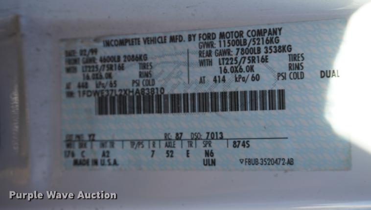 image for item DF1634 1999 Ford Econoline E350 box truck