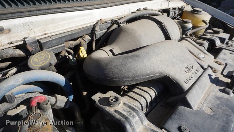 image for item DF1634 1999 Ford Econoline E350 box truck