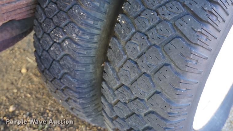 image for item DF1634 1999 Ford Econoline E350 box truck