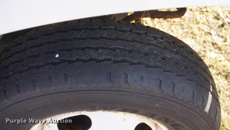 image for item DF1634 1999 Ford Econoline E350 box truck