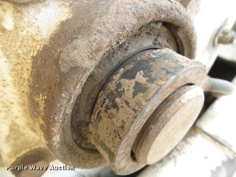 image for item DF2886 1986 FMC Vanguard 3000 street sweeper