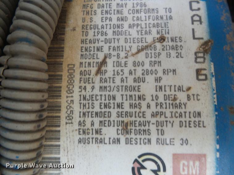 image for item DF2886 1986 FMC Vanguard 3000 street sweeper