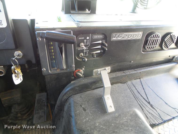 image for item DF2893 1995 Blue Bird  TC2000 school bus