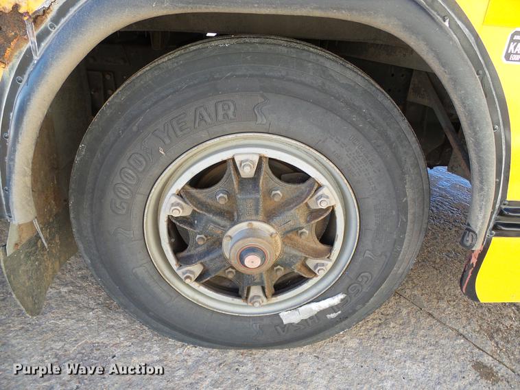 image for item DF2893 1995 Blue Bird  TC2000 school bus