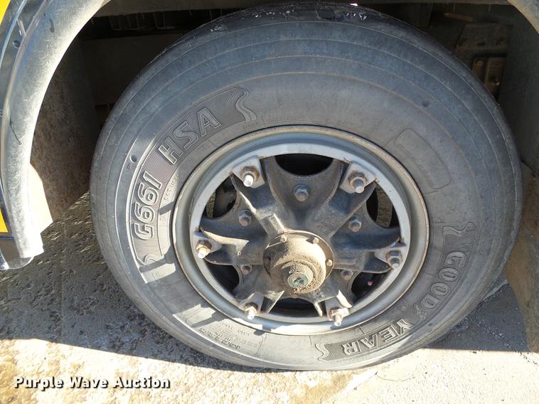 image for item DF2893 1995 Blue Bird  TC2000 school bus