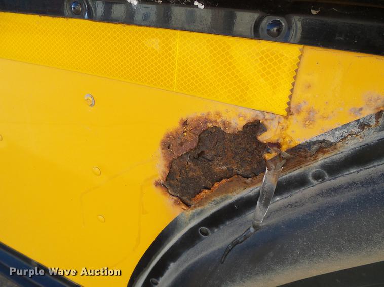 image for item DF2893 1995 Blue Bird  TC2000 school bus