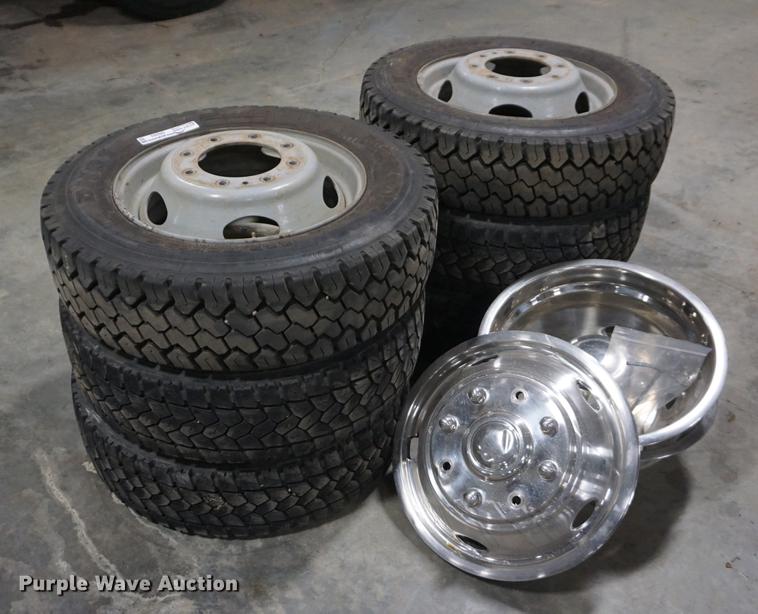 image for item DI9293 (6) 225/70R19.5 tires and wheels